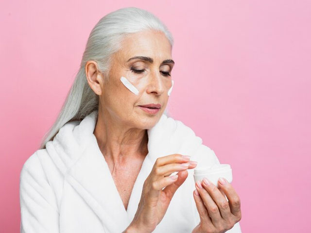 بهترین محصولات محافظتی برای جلوگیری از پیری زودرس پوست صورت