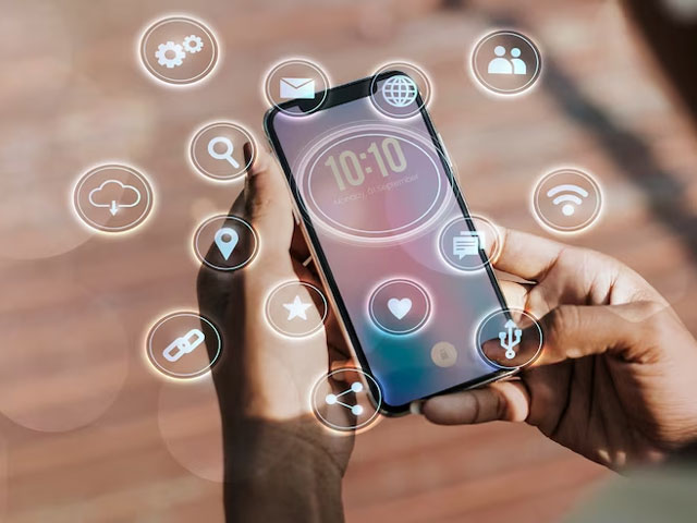 آینده تکنولوژی گوشی‌های موبایل: روندی نوآورانه برای زندگی هوشمند